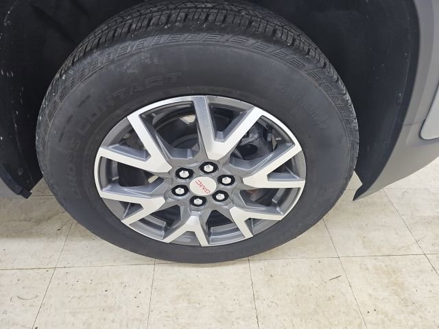 Used 2023 GMC Acadia SLE w/ Driver Convenience Package image 10