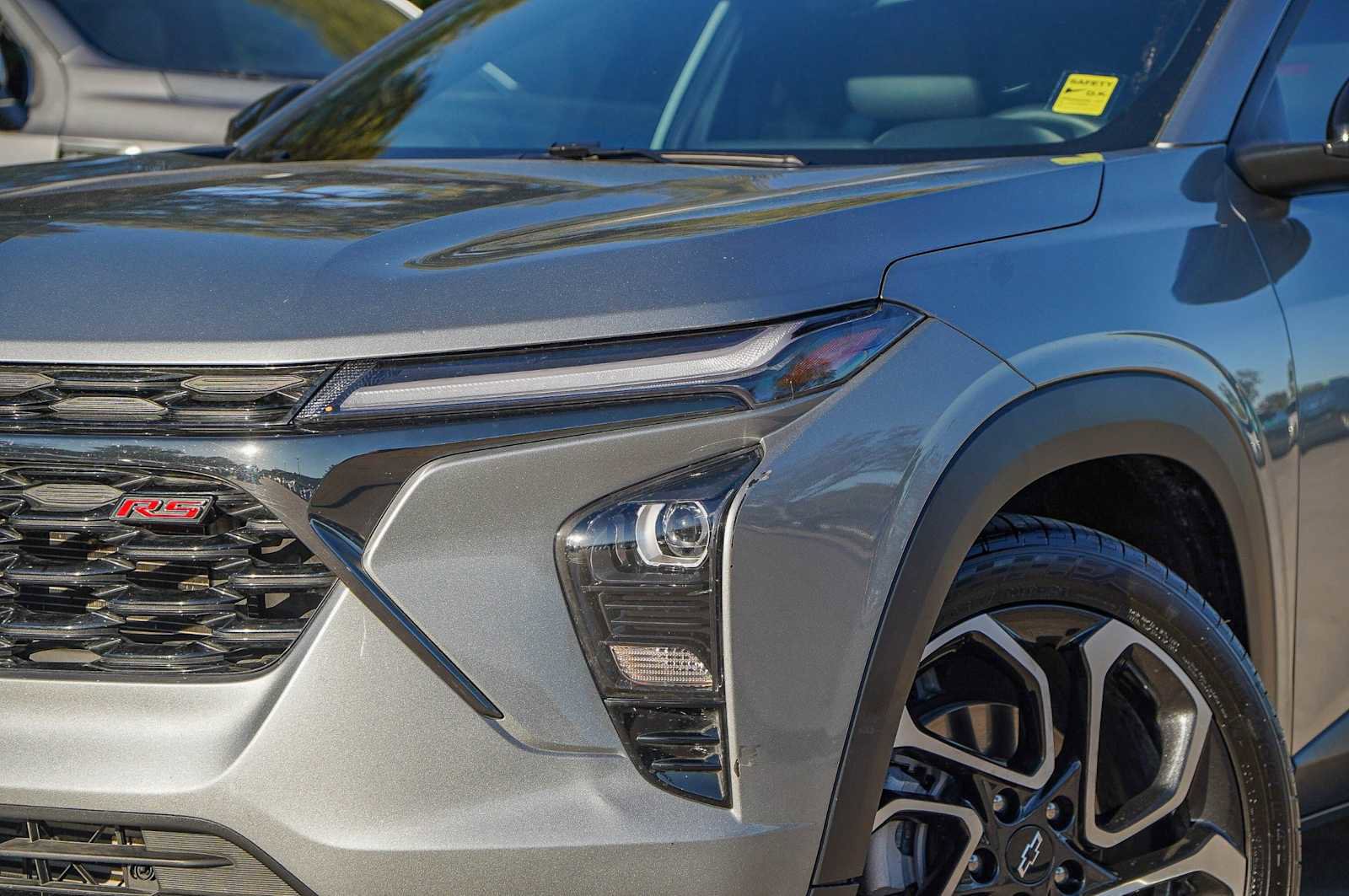 Used 2024 Chevrolet Trax RS w/ Sunroof Package image 3