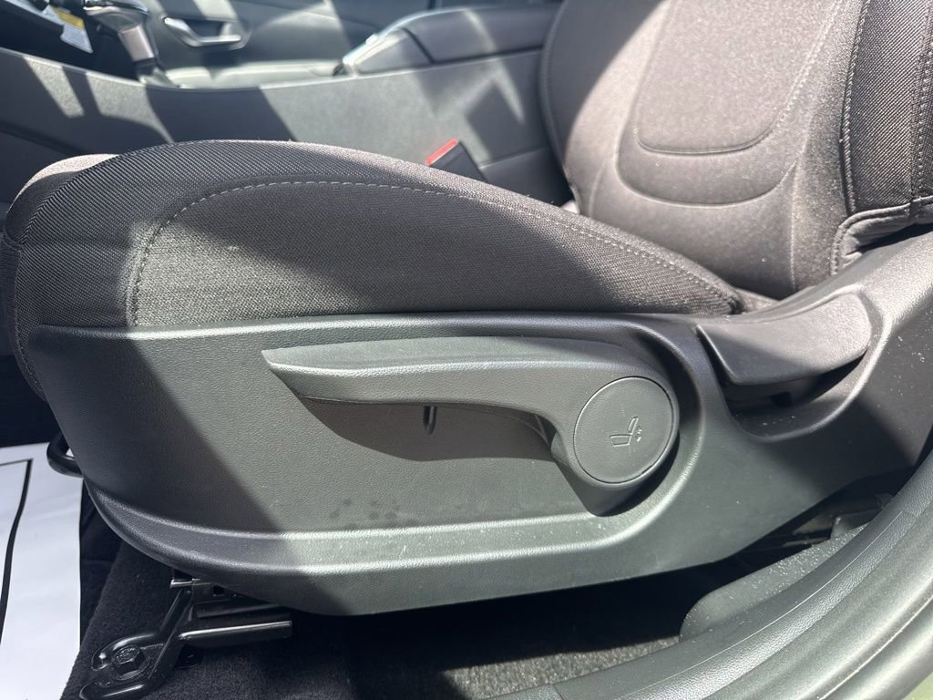 Certified 2026 Hyundai Tucson SE image 17