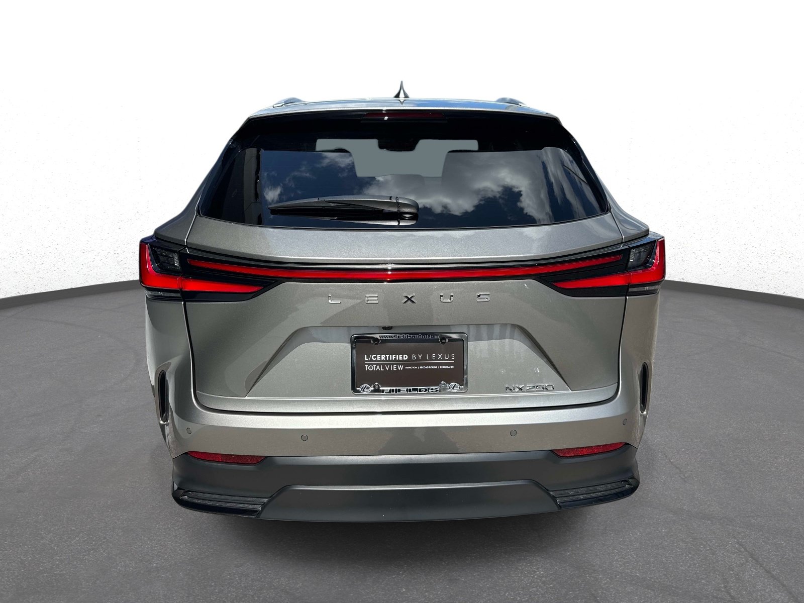 Certified 2025 Lexus NX 250 FWD w/ Accessory Package (Z1) image 4