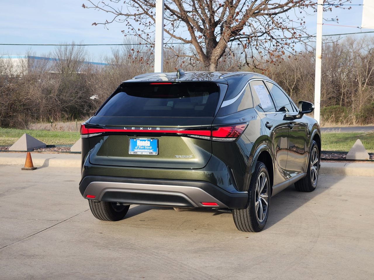 Used 2024 Lexus RX 350 Premium w/ Accessory Package (Z1) image 5