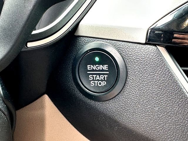 Used 2021 Ford Escape SEL FWD image 16