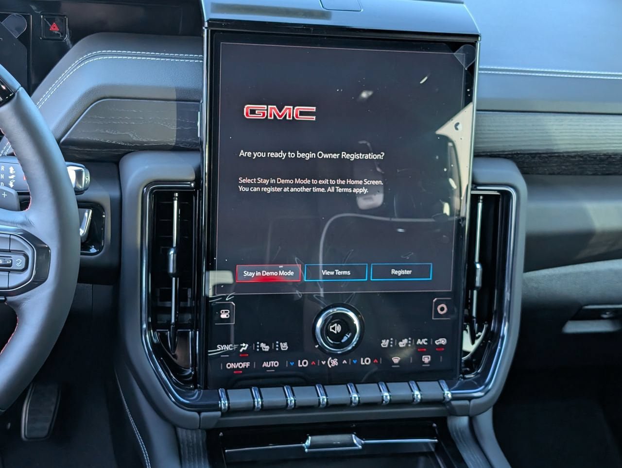New 2026 GMC Yukon AT4 Ultimate AWD/4WD image 11