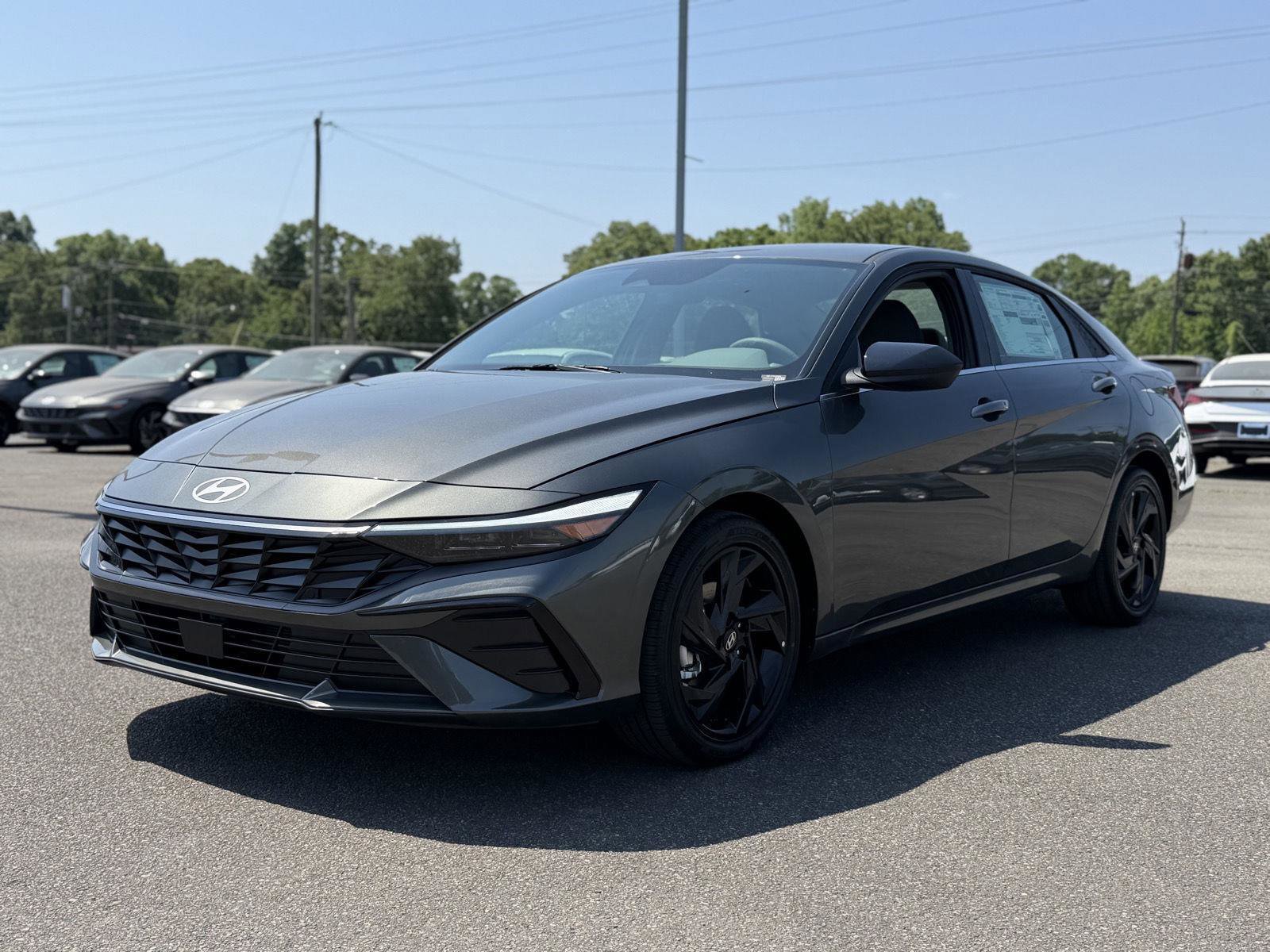 New 2026 Hyundai Elantra SEL Sport FWD image 5