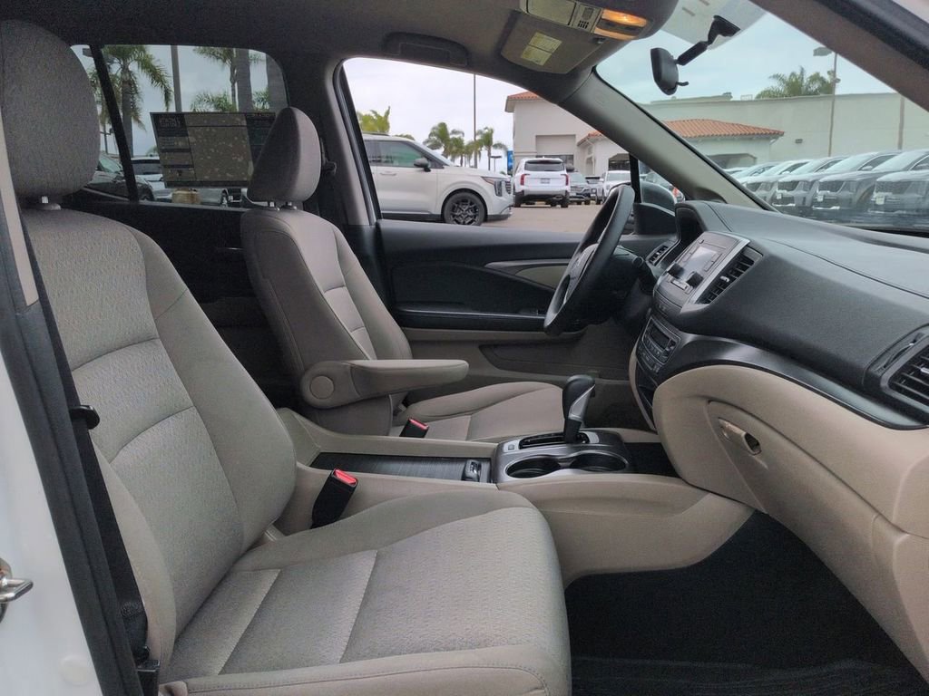Used 2017 Honda Ridgeline RTS image 29