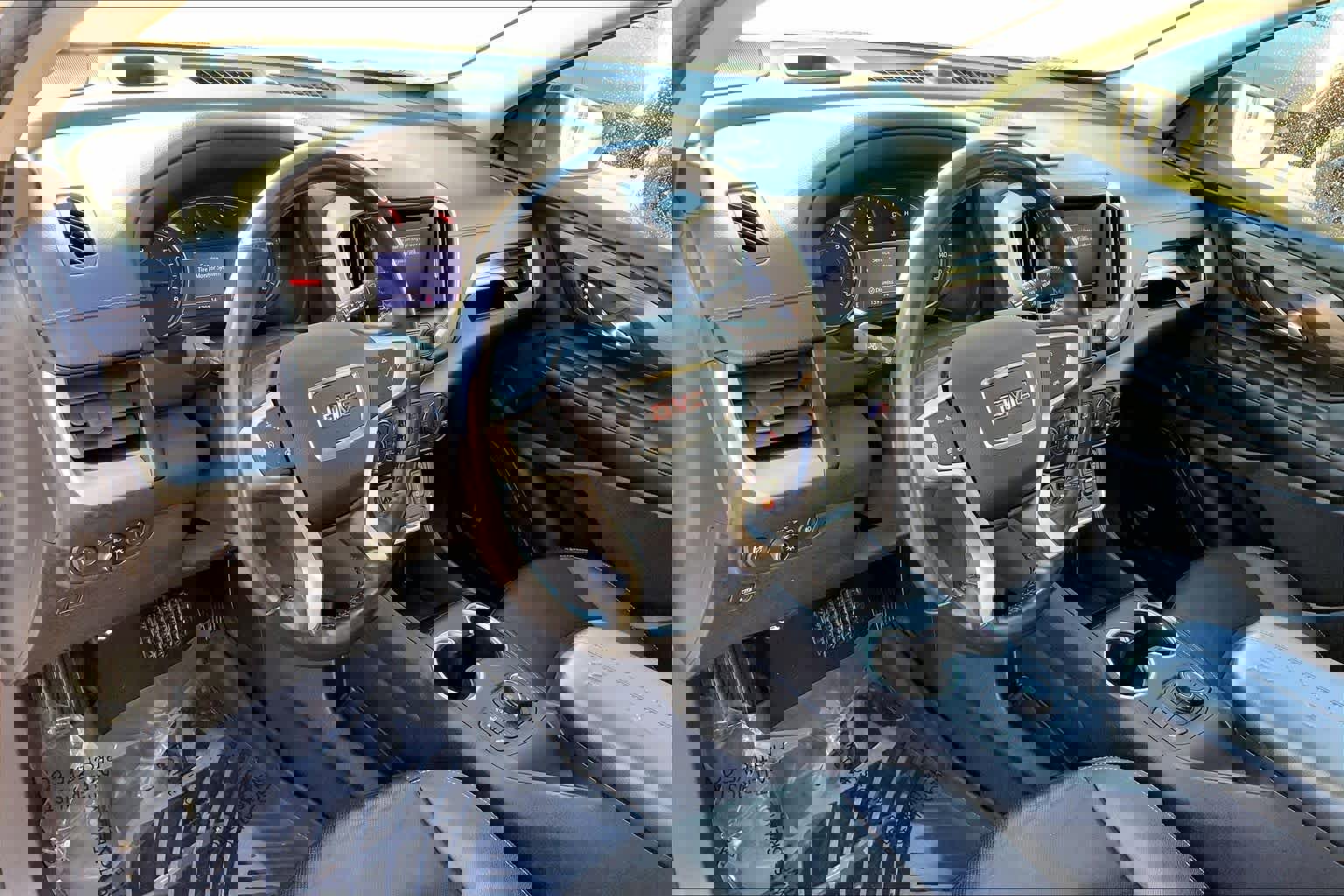 Used 2021 GMC Terrain SLT w/ Infotainment Package II image 18