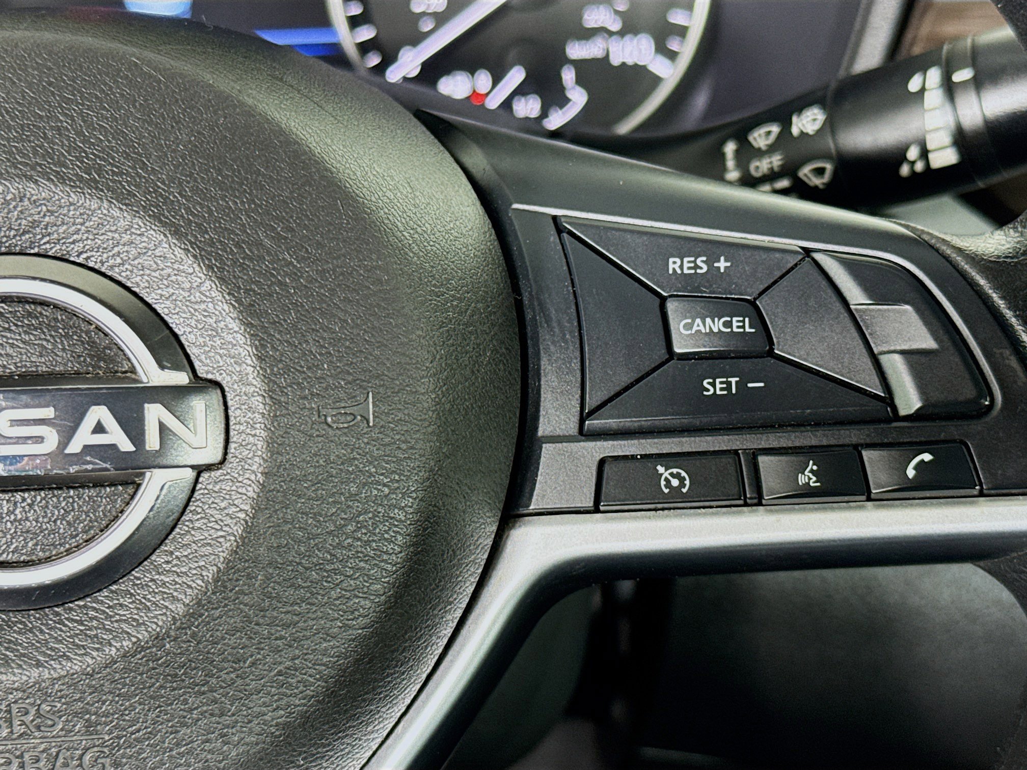 Used 2023 Nissan Altima 2.5 SV FWD image 14