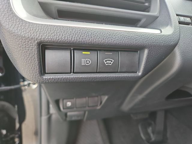 Used 2024 Toyota Prius LE image 17