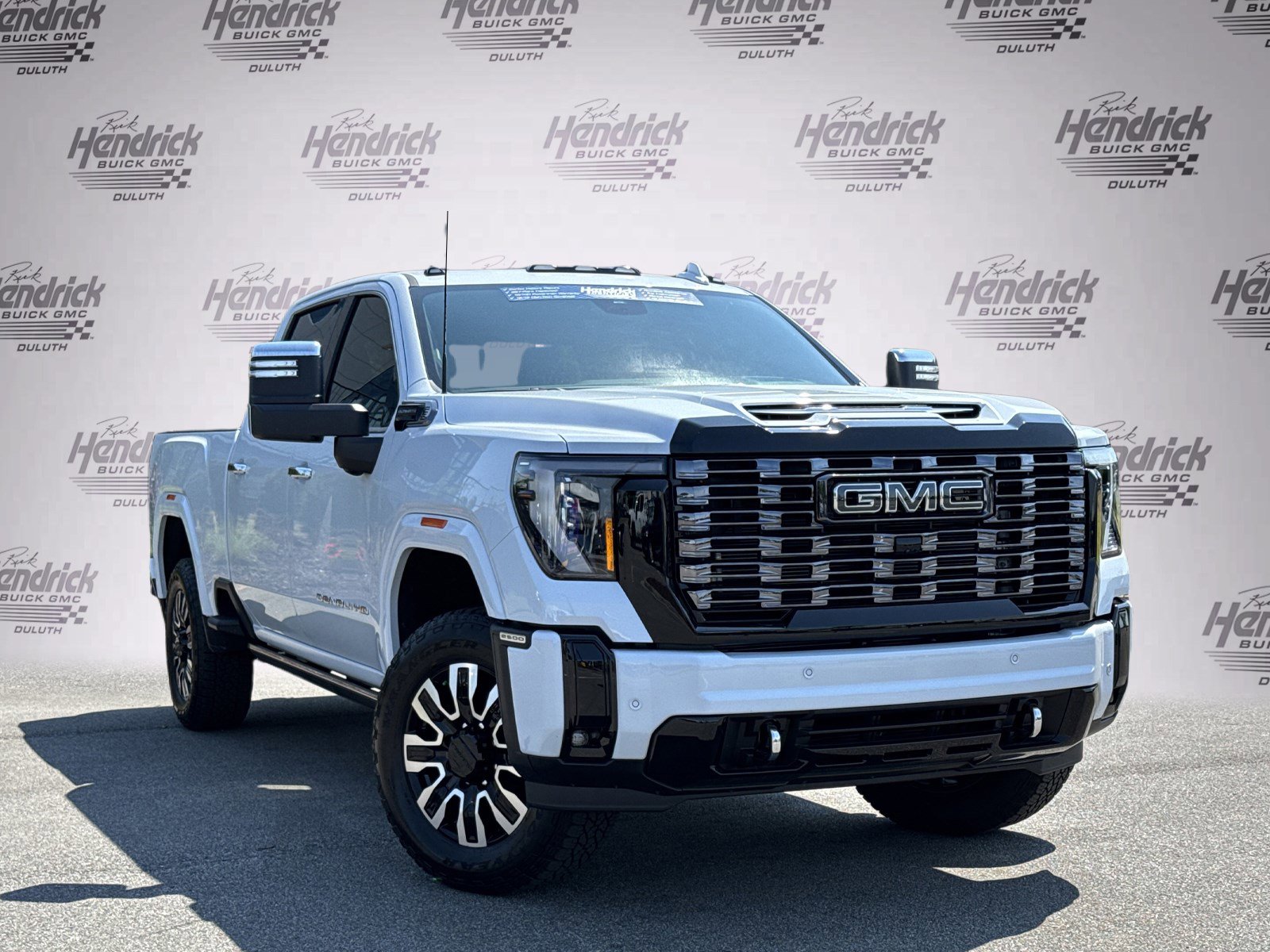 Used 2026 GMC Sierra 2500 Denali Ultimate AWD/4WD video 2