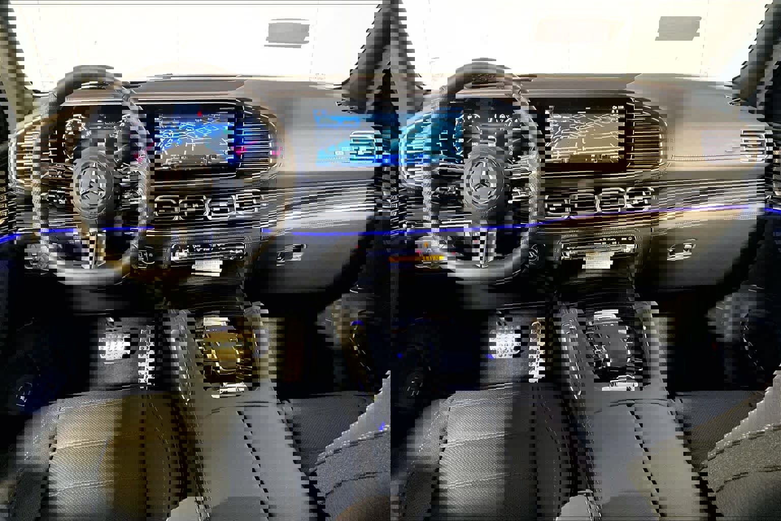 New 2026 Mercedes-Benz GLS 580 4MATIC image 7