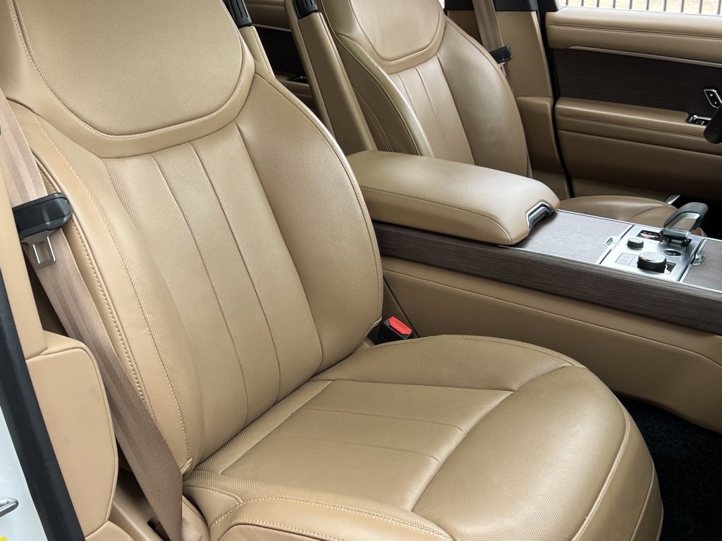 Used 2023 Land Rover Range Rover SE image 38