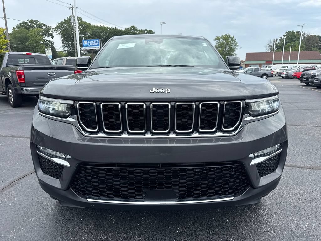 Used 2024 Jeep Grand Cherokee Limited 4xe AWD/4WD video 3