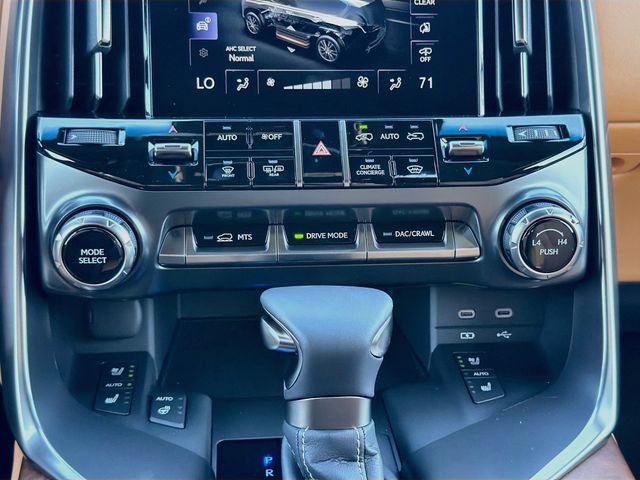 New 2026 Lexus LX 600 4WD w/ Luxury Package image 37