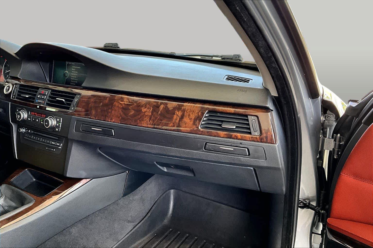 Used 2010 BMW 328i Sedan RWD image 20