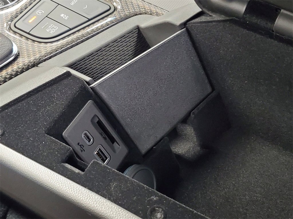 New 2026 Cadillac CT4 V w/ LPO, ONYX Package image 25