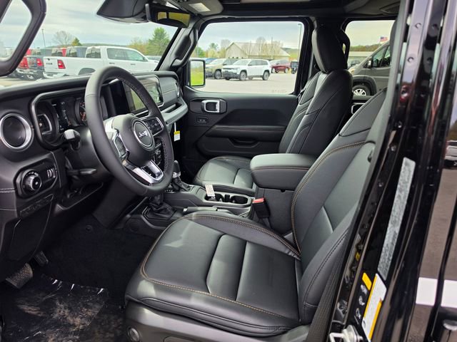New 2026 Jeep Wrangler Unlimited Sahara w/ Whitecap Package AWD/4WD image 13