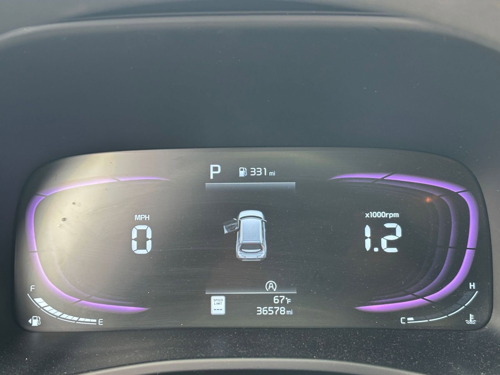 Used 2025 Kia Soul LX w/ LX Technology Package FWD image 35
