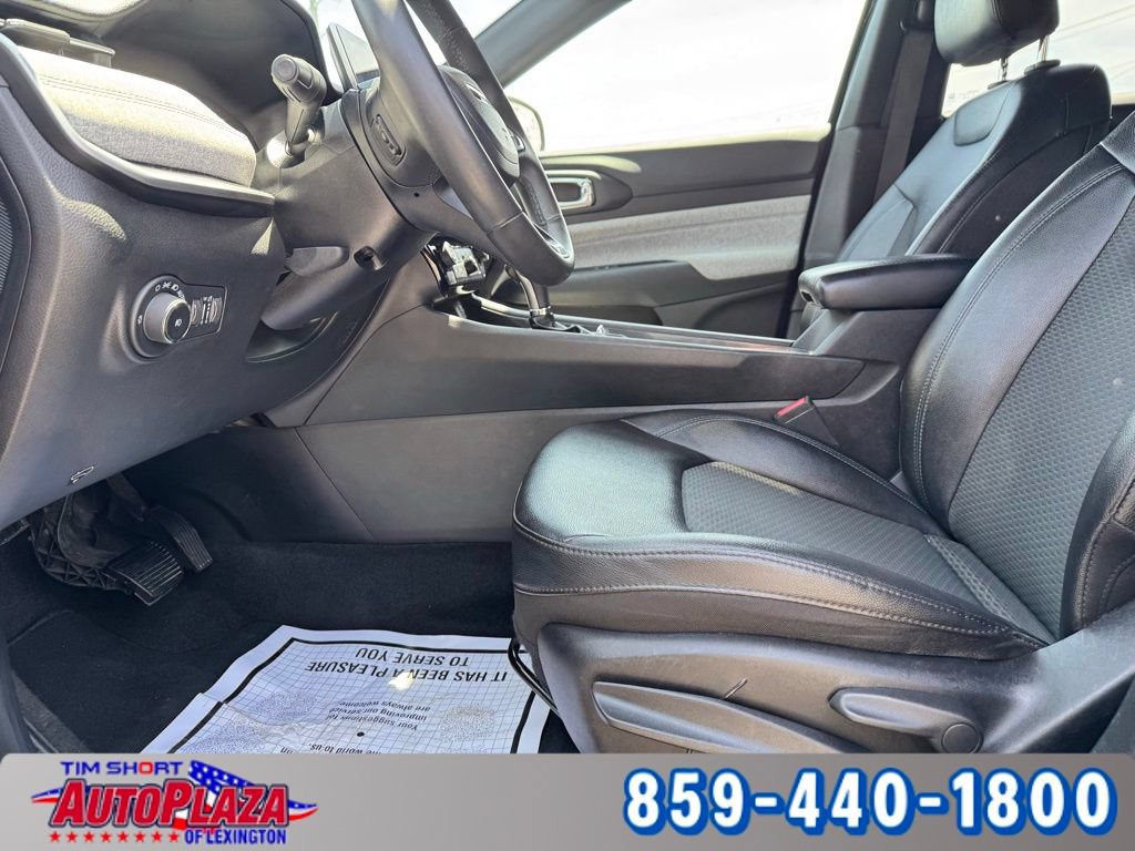 Used 2024 Jeep Compass Latitude AWD/4WD image 41