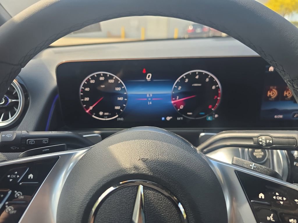 New 2026 Mercedes-Benz GLB 250 4MATIC image 15