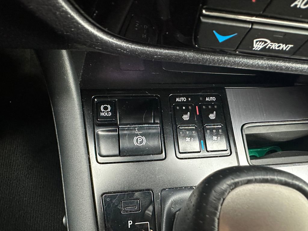 Used 2022 Lexus RX 450h F Sport image 18