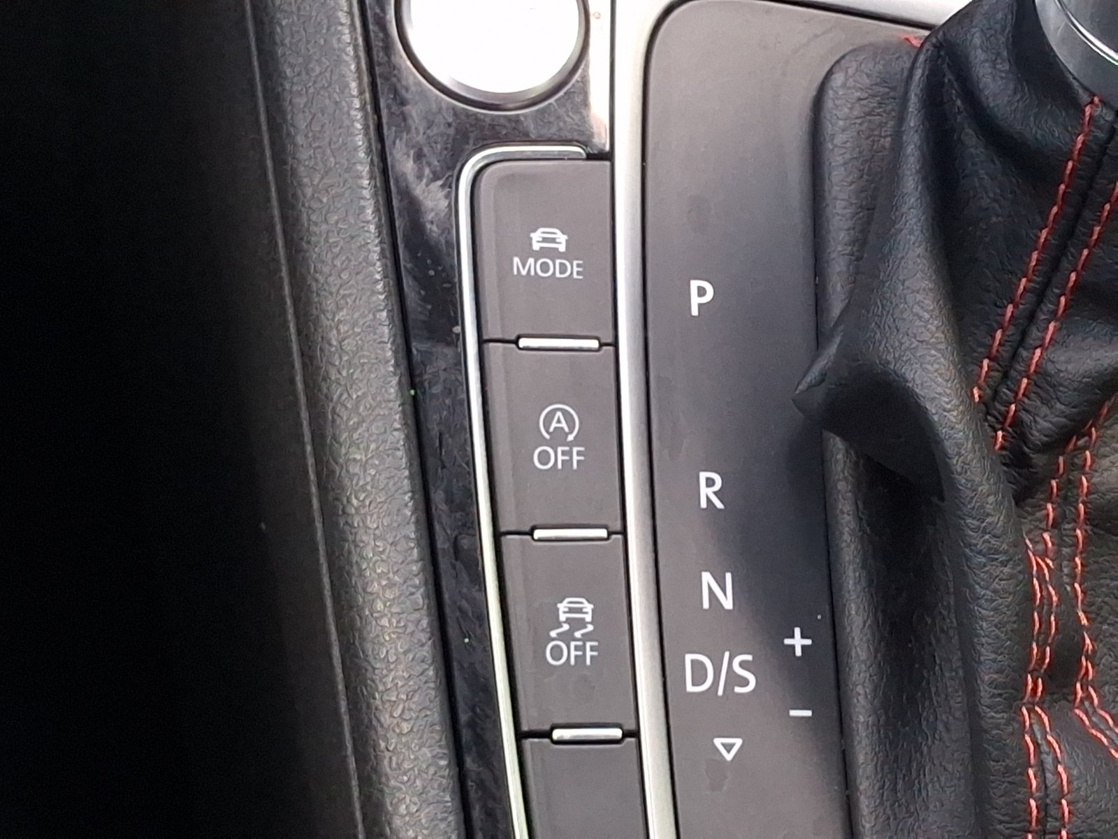 Used 2018 Volkswagen GTI Autobahn FWD image 29