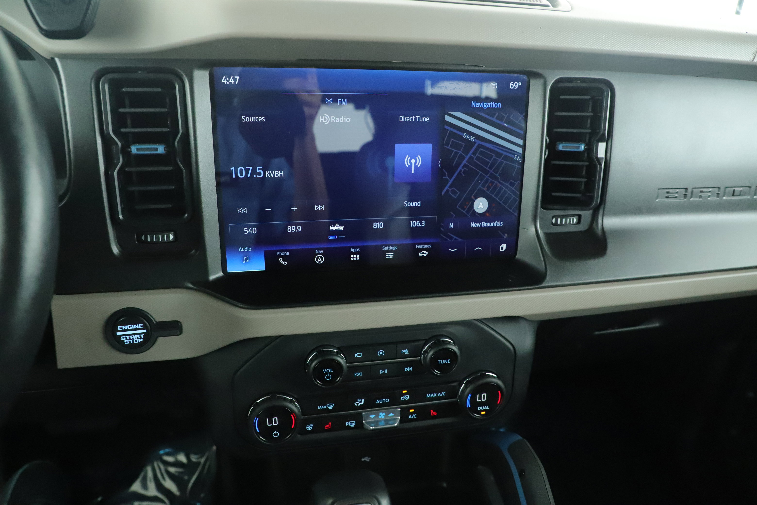 Used 2023 Ford Bronco Wildtrak image 20