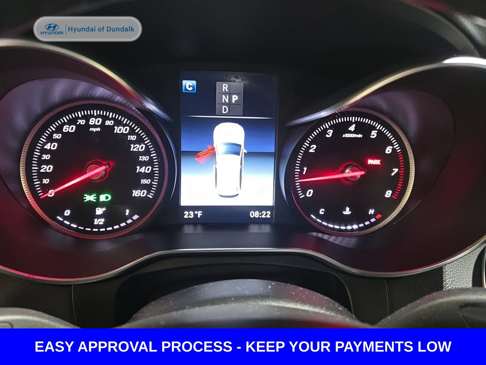 Used 2018 Mercedes-Benz GLC 300 4MATIC w/ Premium Package image 11