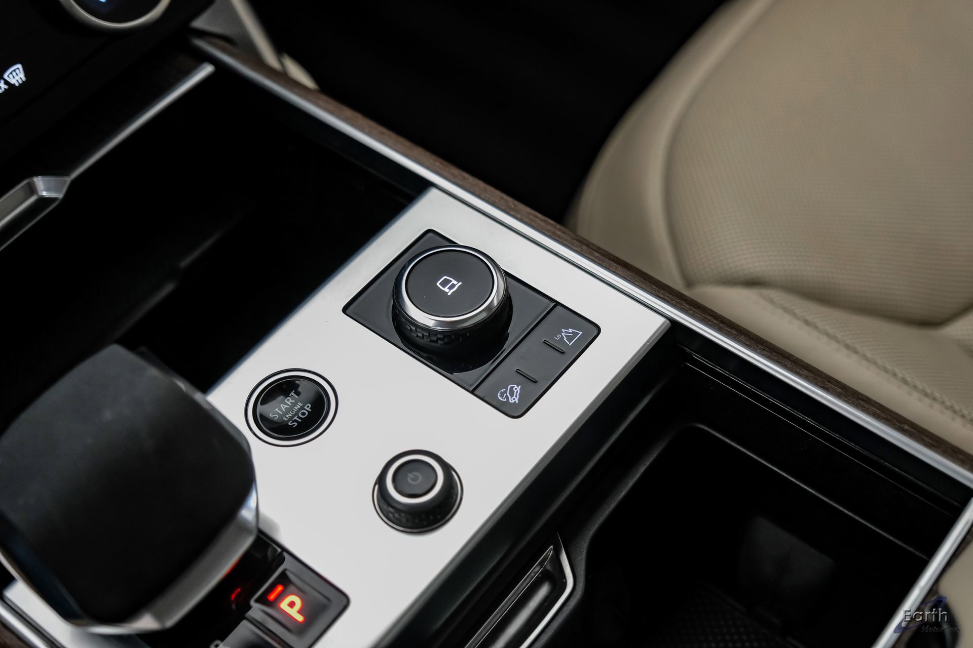 Used 2023 Land Rover Range Rover SE image 56