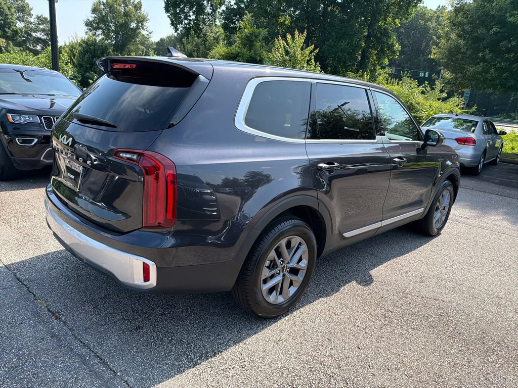Used 2025 Kia Telluride LX FWD image 7