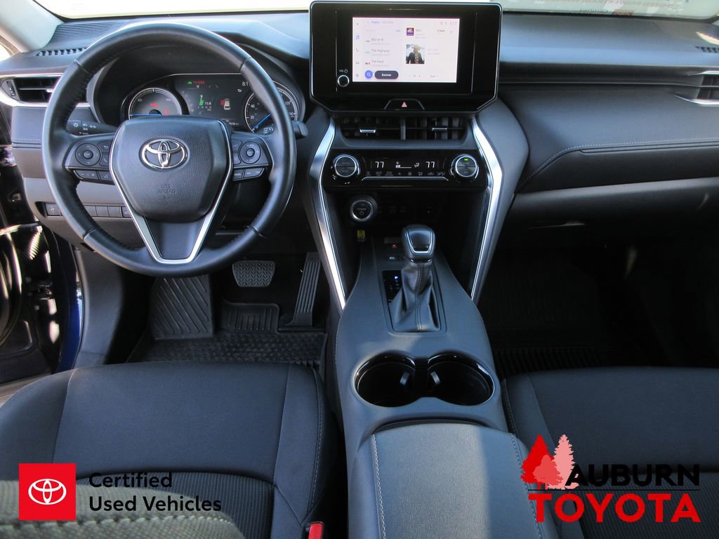 Certified 2024 Toyota Venza LE image 9