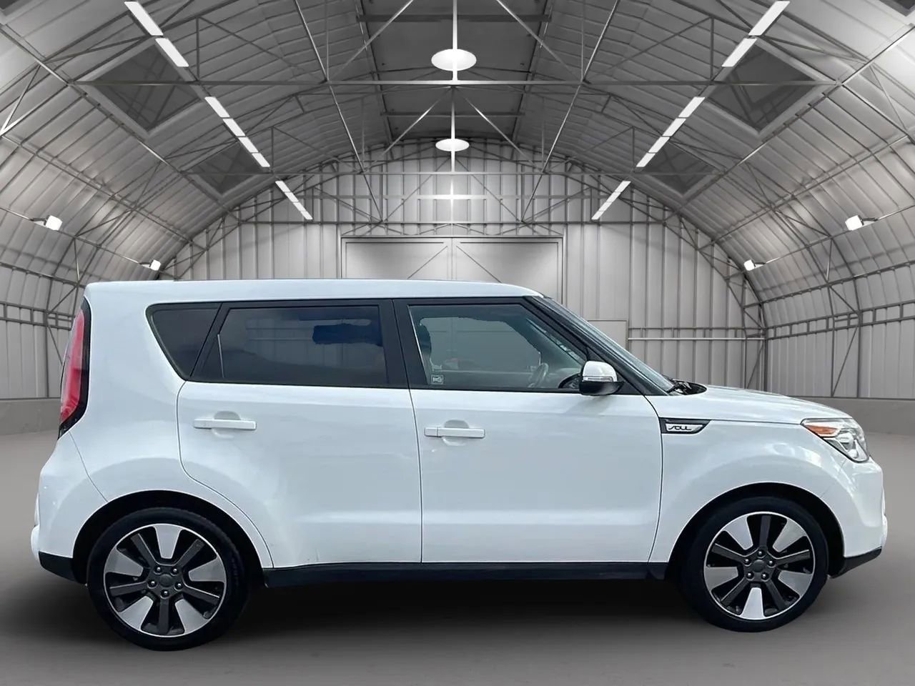 Used 2014 Kia Soul ! w/ Sun & Sound Package image 6