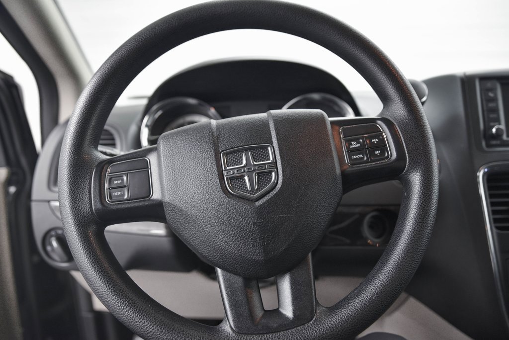 Used 2019 Dodge Grand Caravan SE image 17