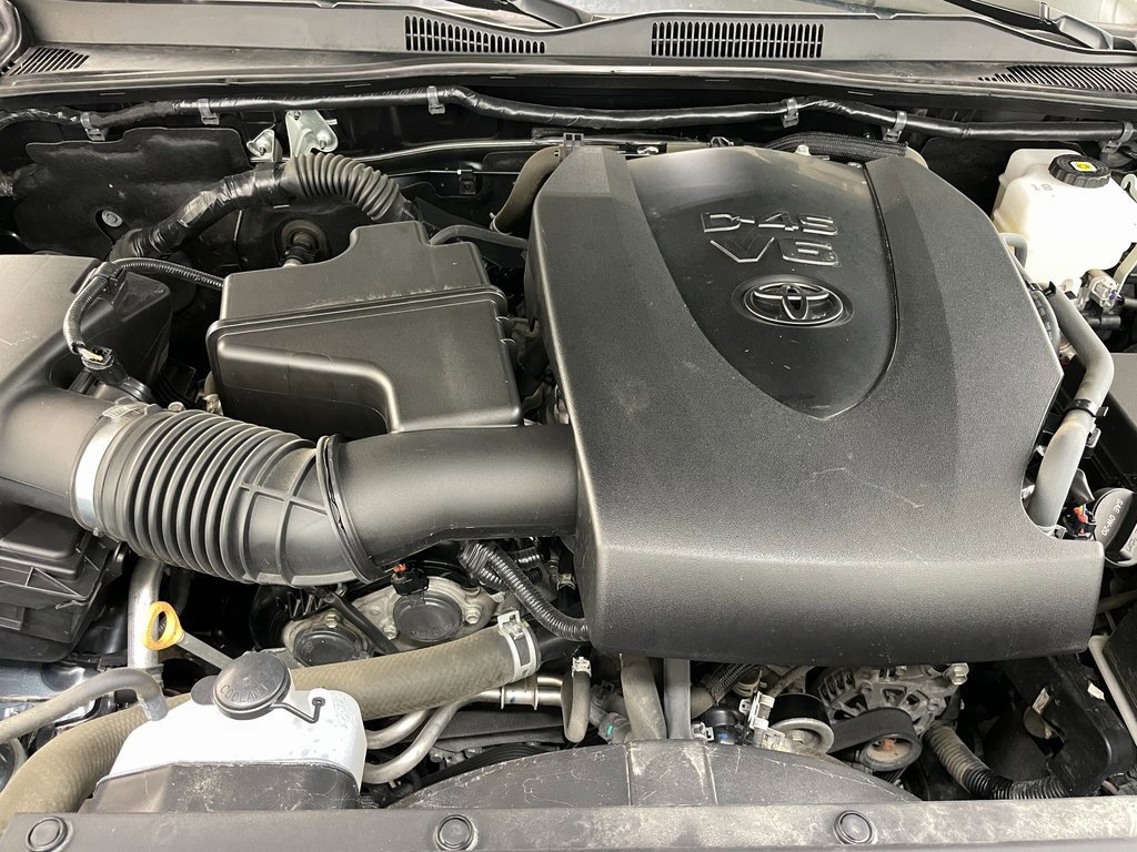 Used 2023 Toyota Tacoma TRD Off-Road image 45