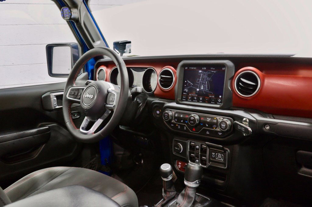 Used 2023 Jeep Gladiator Rubicon w/ LED Lighting Group AWD/4WD image 48