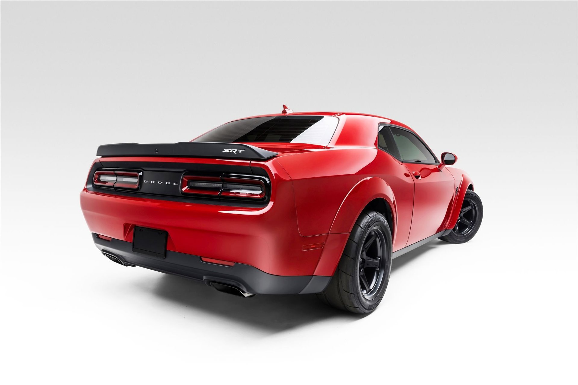 Used 2018 Dodge Challenger SRT Demon RWD image 4