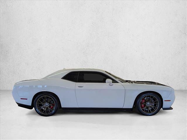 Used 2015 Dodge Challenger SRT Hellcat RWD image 4