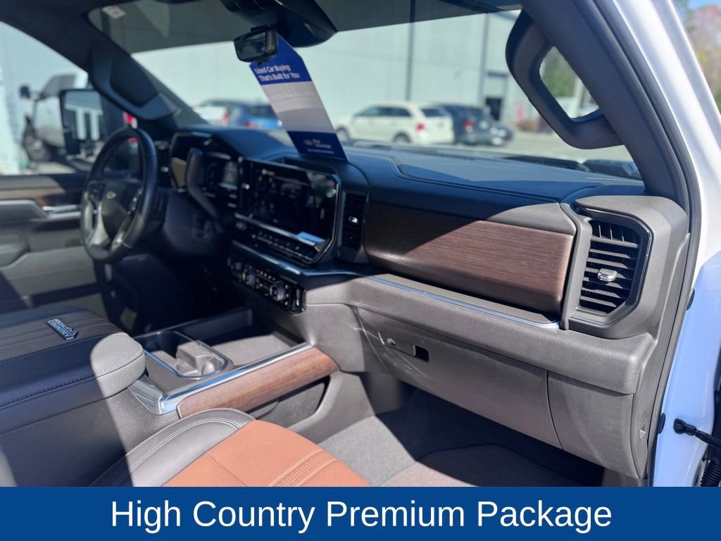 Used 2025 Chevrolet Silverado 3500 High Country w/ High Country Premium Package image 25
