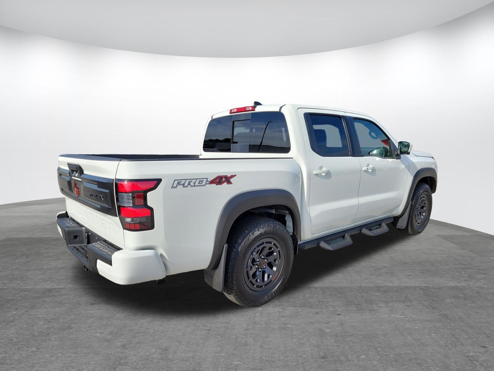 Used 2026 Nissan Frontier PRO-4X w/ Pro Premium Package AWD/4WD image 5