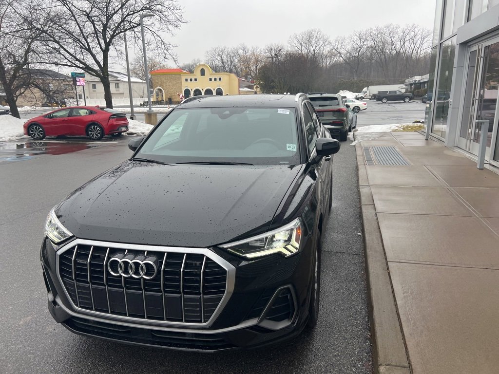 Used 2023 Audi Q3 2.0T Premium image 49