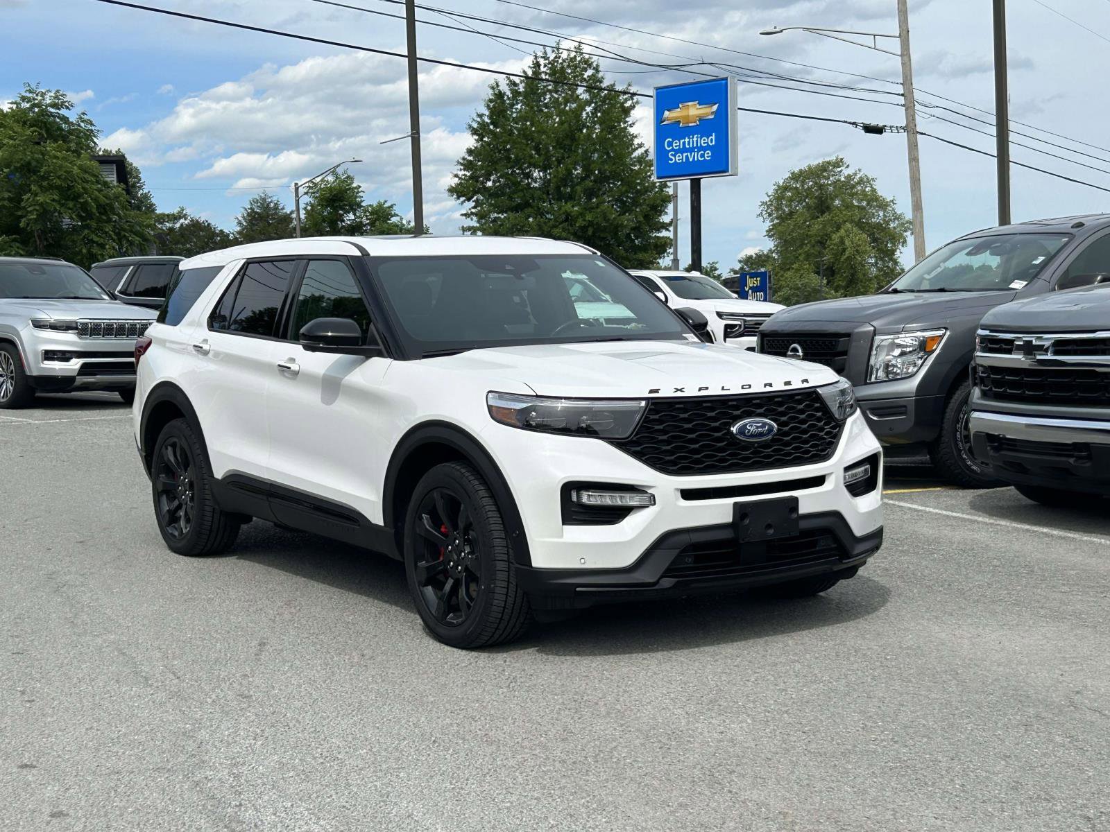 Used 2021 Ford Explorer ST w/ ST Street Pack AWD/4WD image 1