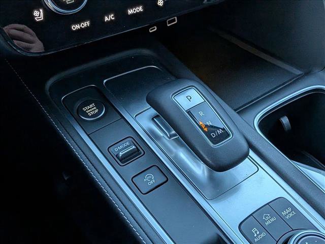 Used 2025 INFINITI QX60 Luxe w/ Vision Package image 12