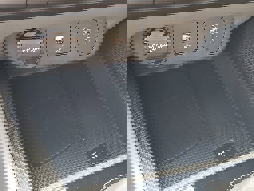 New 2026 Hyundai Elantra SEL Sport Premium image 31