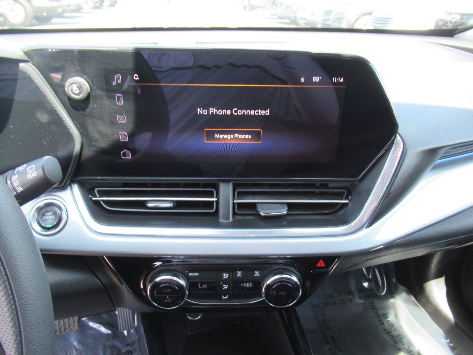 Certified 2024 Chevrolet Trax LT FWD image 24