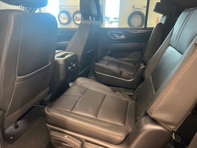 Used 2022 Chevrolet Tahoe RST w/ Luxury Package AWD/4WD image 36