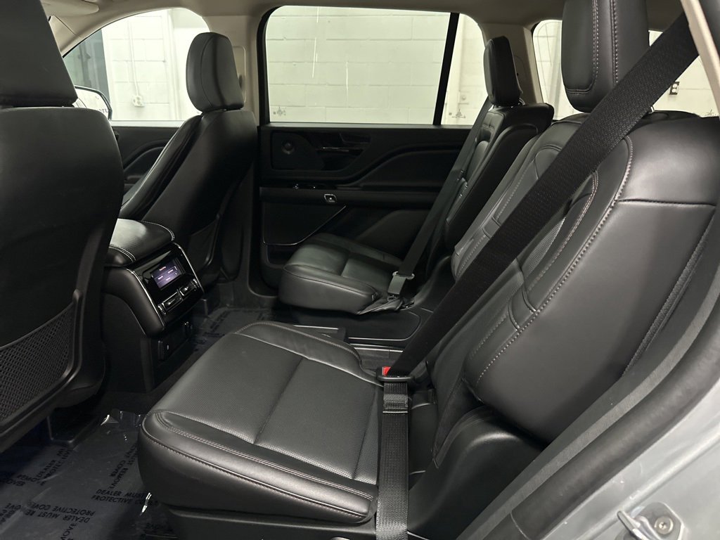 Used 2023 Lincoln Aviator Reserve w/ Equipment Group 201A image 42