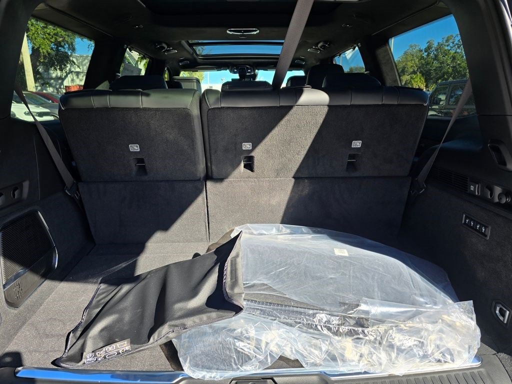 New 2025 Jeep Grand Wagoneer Series II Obsidian w/ Quick Order Packagew 28T AWD/4WD image 46