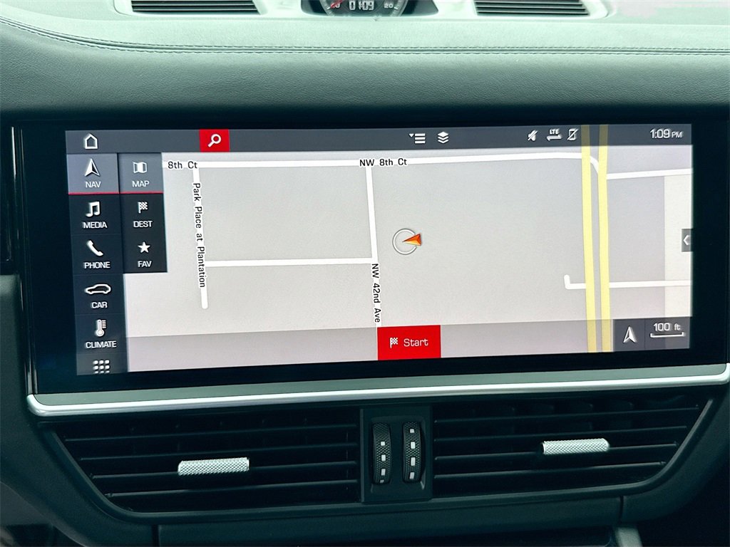 Used 2019 Porsche Cayenne Turbo w/ Premium Plus Package image 14