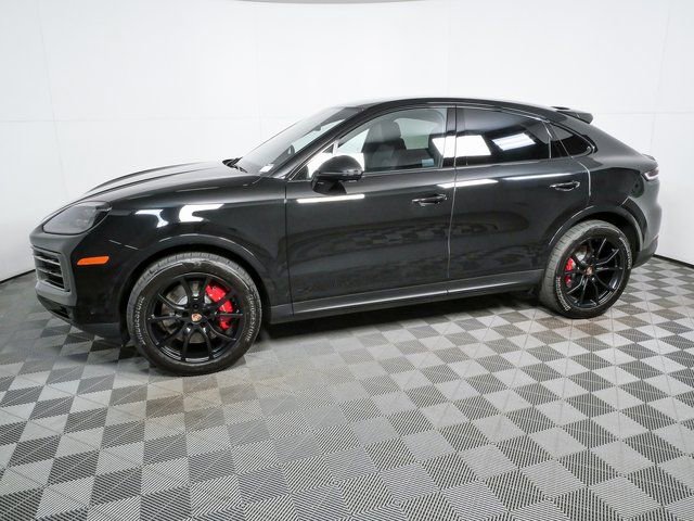 New 2026 Porsche Cayenne S image 2