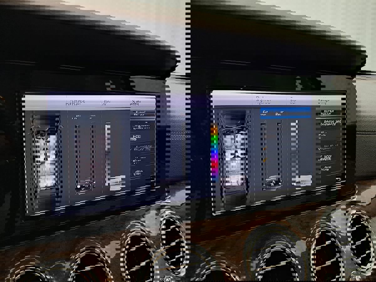 Used 2018 Mercedes-Benz E 300 4MATIC image 24