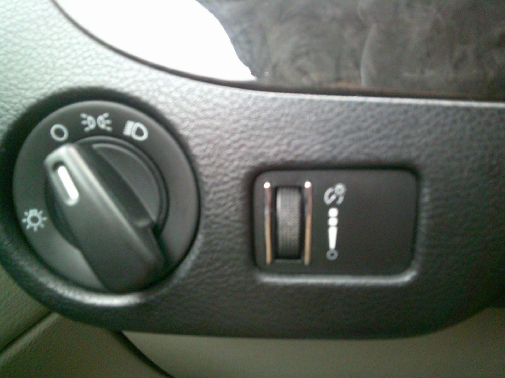 Used 2016 Dodge Grand Caravan American Value Package image 14